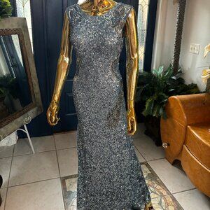 Blue Scala Sequin Formal Gown Size 8 Low Back Evening Dress Mermaid Silhouette